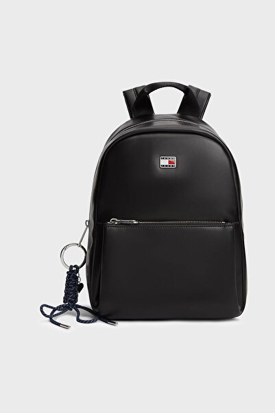 Tommy Jeans Charmlı Ayarlanabilir Omuz Askılı Sırt Çantası SIRT ÇANTASI AW0AW...