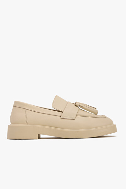 West To West Westtowest Bej Püsküllü Kalın Tabanlı Kadın Loafer Ayakkabı - Bej