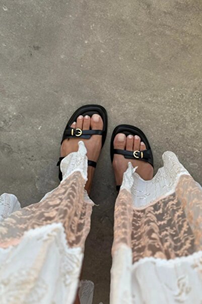 Cochines Γυναικείες μαύρες παντόφλες Liora Matte Skin με λεπτομέρεια ζώνης με...