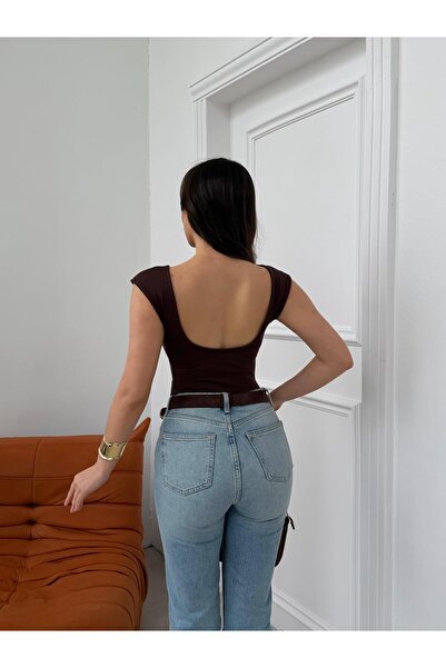 EVOA Γυναικεία καφέ μπλούζα με ανοιχτή πλάτη και λαιμόκοψη καγιάκ