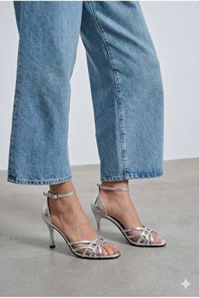 ÜNAL ÖZER ΓΥΝΑΙΚΕΙΑ ΚΛΑΣΙΚΑ ΠΑΠΟΥΤΣΙΑ ΜΕ ΨΗΛΟ ΤΑΚΟΥΝΙ ΚΑΙ ΛΕΠΤΟΜΕΡΗ ΛΕΠΤΟΜΕΡΕ...