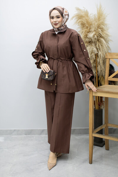 Tesettür Dünyası Σετ δύο τεμαχίων με λεπτομέρεια κουμπιού στο μανίκι και κορδ...