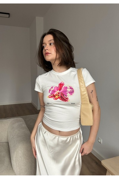 ZAVIXO Women's Crop T-Shirt Slim Fit 100% Cotton Lightweight Fabric Daily Use