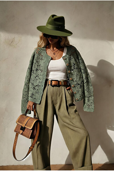 FEMELLE Πράσινη ζακέτα από βελονάκι με χρυσά κουμπιά