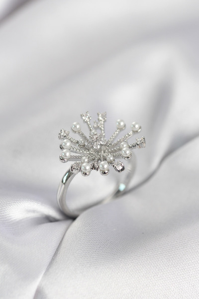 Beta Moda Hub Silver Color Dandelion Model Zircon Stone Women's Ring