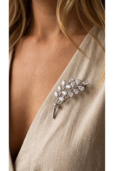 İNN JEWELLERY Zirkon Taşlı Çiçek Figürlü Gümüş Renk Vip Broş