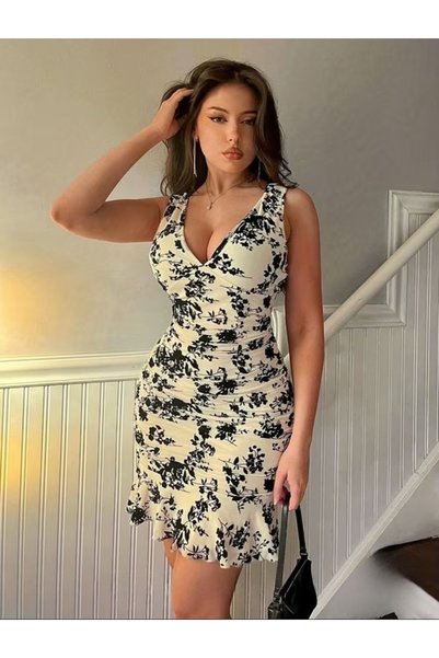 Sendal Lingerie Dress Made of Elastic Fabric with Thin Straps-Cream-One Size Fits All