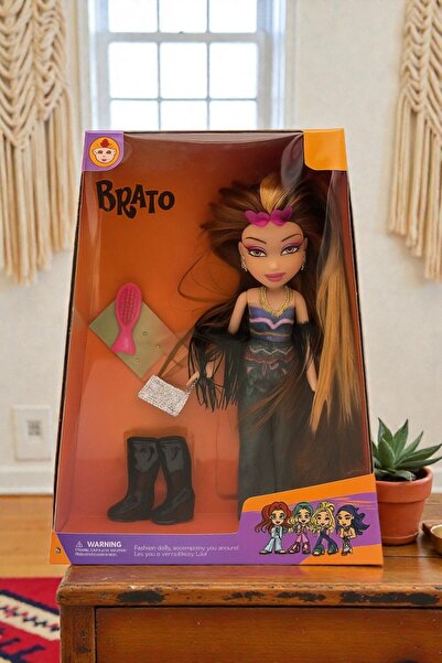 BRATO Κούκλα Μόδας - Αστικό-σικ Στυλ με Μοντέρνα Αξεσουάρ - Εξαιρετικά Κομψή