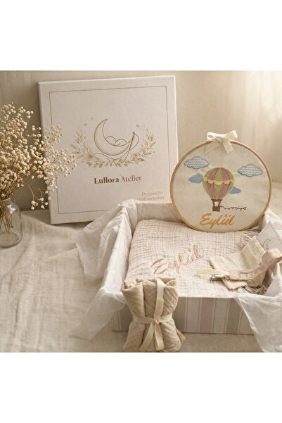 Lullora Atelier Kişiye Özel İsimli Müslin Bebek Hediye Seti | Nakışlı Battani...