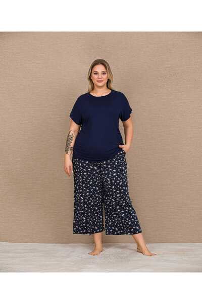 UMEstyle Lady Lingerie&Homewear kısa Kollu Lacivert Beyaz Çiçekli Kapri Pijam...