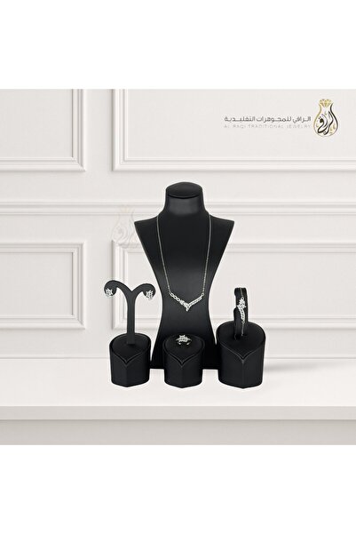 Generic طقم بتصميم أوراق بفصوص