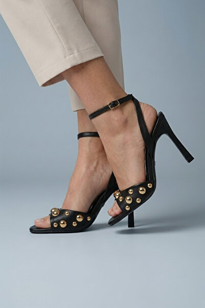 PAYZİN Μαύρα δερμάτινα πέδιλα με καρφίτσες, λεπτό τακούνι 10 εκ., με λουράκι ...