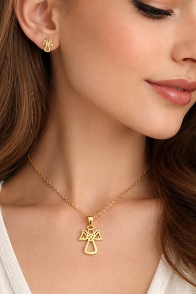 HER ŞEY NOTA www.herseynota.com Gold Color Angel Figured Stainless Steel Neck...