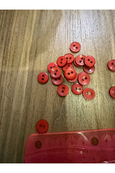 Zelisceisler Küçük Kırmızı İki Delikli Düğmeler