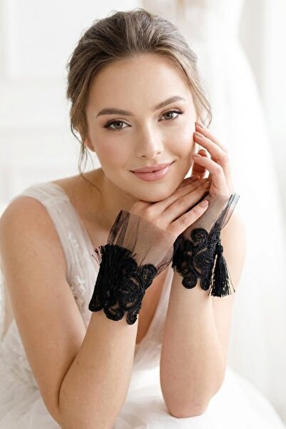 Hobigram Tasselya Lace Siyah Tül Bilek Eldiveni – Püskül Detaylı Vintage Gelin ve Davet Aksesuarı