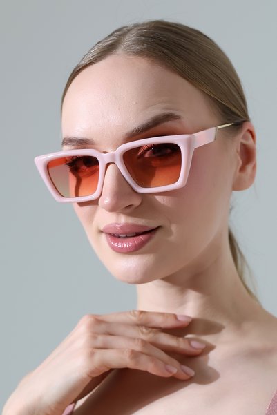 MİLANO KORS Women's Pink Body Gradient Sunglasses with Glass Edge Detail
