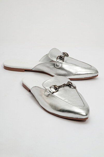 GNS Shoes Γυναικείες παντόφλες VALERIA από γνήσιο δέρμα με ασημί αγκράφα