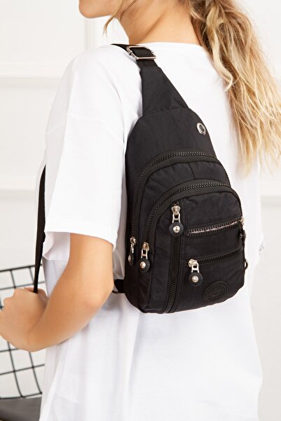 Eliza Γυναικεία τσάντα χιαστί και ώμου από τσαλακωμένο ύφασμα με θήκη ακουστι...