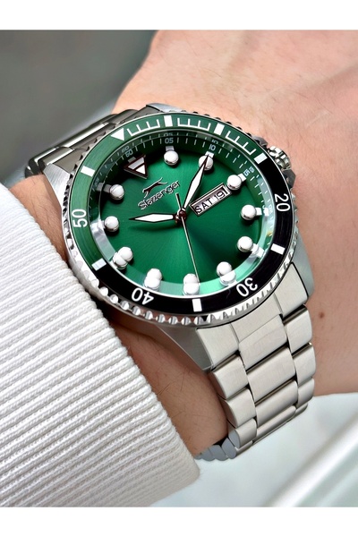 Slazenger ساعة يد رجالية بحزام فولاذي باللون الأخضر الفضي مع تقويم 2544MR