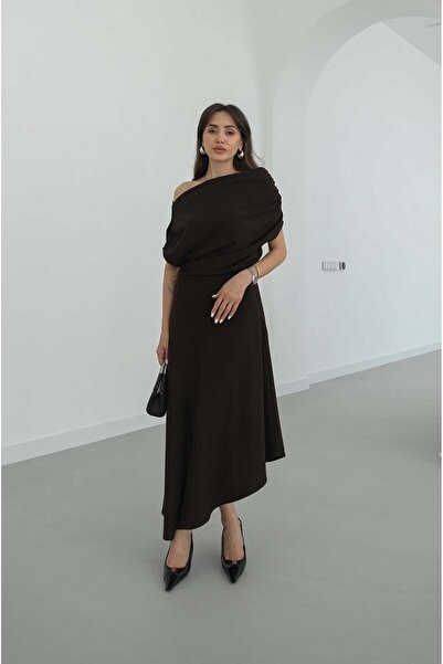 Havoş Καφέ Μακρύ Φόρεμα με Λεπτομέρεια Σούρας στους Ώμους