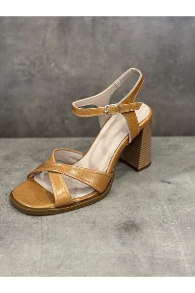 Zeyn ΧΕΙΡΟΠΟΙΗΤΑ ΣΑΝΔΑΛΙΑ ΜΕ ΤΑΚΟΥΝΙ ΑΠΟ ΓΝΗΣΙΟ ΔΕΡΜΑ (ύψος τακουνιού 9 εκ.)