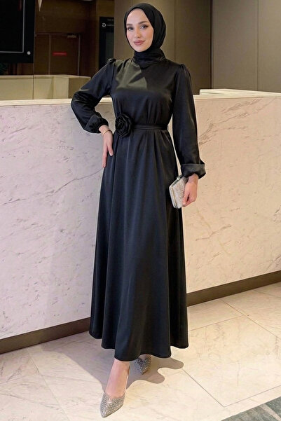 Tesettür Diyarı Daren Kuşağı Βραδινό Φόρεμα Τεσσάρτουρ με Λεπτομέρεια Τριαντά...