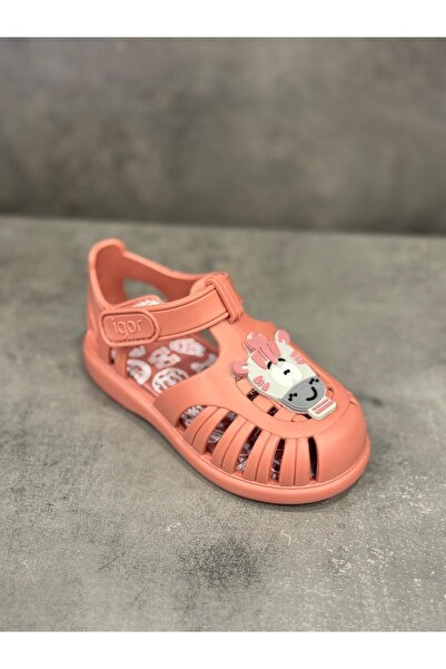 IGOR ΠΑΙΔΙΚΑ ΣΑΝΔΑΛΙΑ ΑΝΘΕΚΤΙΚΑ ΣΤΟ ΘΑΛΑΣΣΙΝΟ ΝΕΡΟ