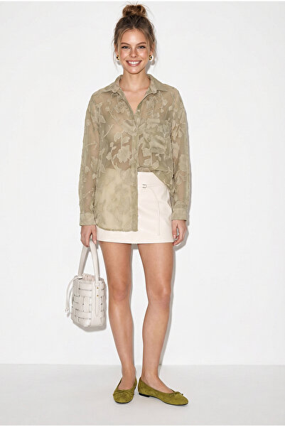 Bianco Lucci Γυναικείο πουκάμισο από σιφόν με ανάγλυφο σχέδιο τριαντάφυλλο Με...