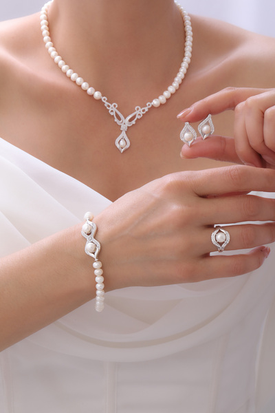 Gümüşbox DOĞAL İNCİ SET GB7067