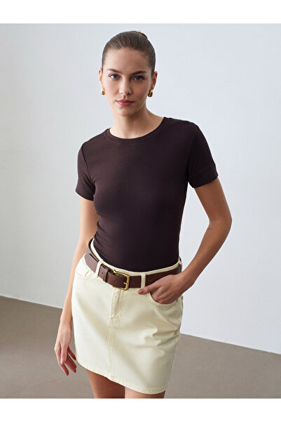 Dilvin 32637 Μπλουζάκι με λαιμόκοψη ποδηλάτου - Σκούρο καφέ