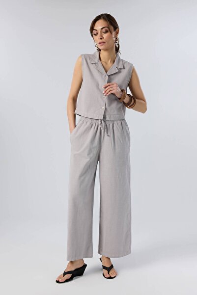 İpekçi Otantik Natural Textured Comfortable Fit Buttoned Top
