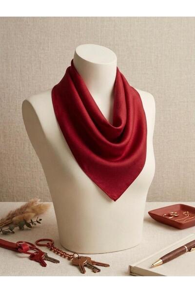 Minawish Red Scarf