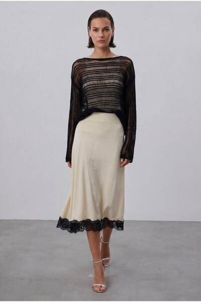 Auroveen Lace Detailed Asymmetrical Cut Midi Skirt Av1558
