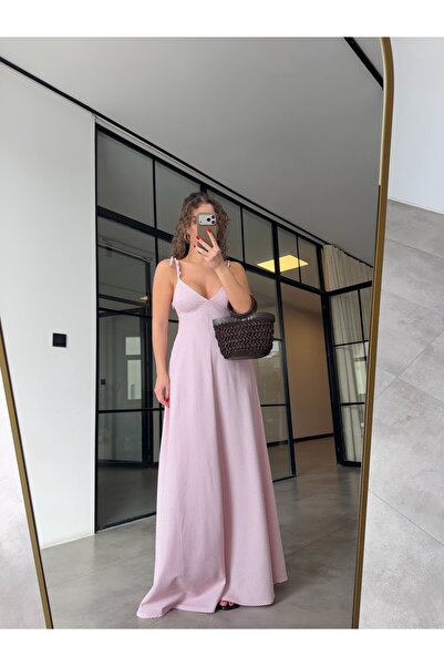 BB Bensu Buyruk ΦΟΡΕΜΑ ΜΕ ΤΙΡΑΝΤΕΣ ΚΑΙ ΡΙΓΕΣ ΚΟΚΚΙΝΟ