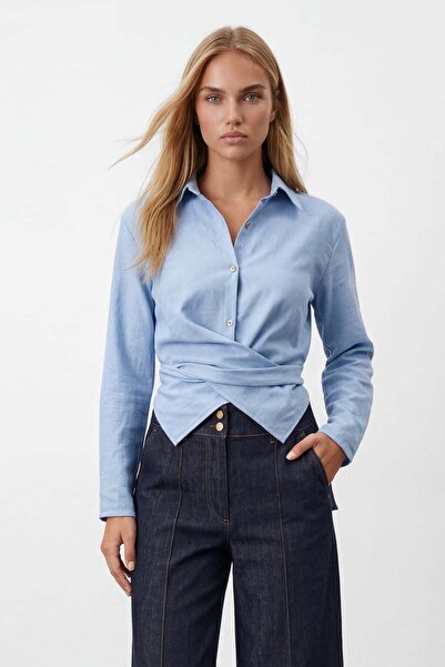 Trend Alaçatı Stili Γυναικείο λινό πουκάμισο Sofia με μπλε σταυρωτό δέσιμο κα...