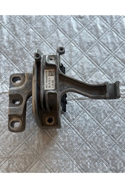 VWAG Δεξιά βάση κινητήρα Seat ARONA FR Βενζίνη έτος 2020 κωδικός 2Q0199262N