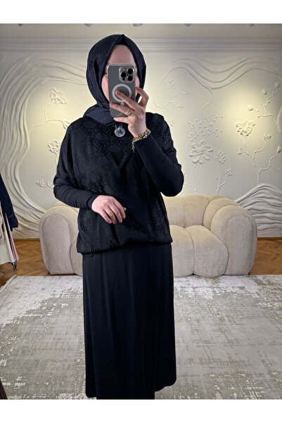 Nuss 1058 Suit with Detailed Dressy Skirt in Black