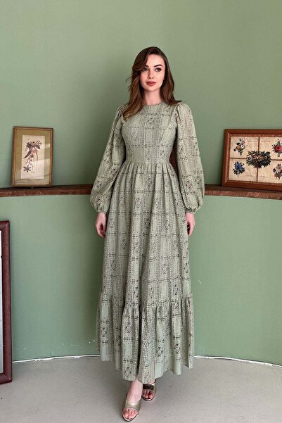 Elbee Fashion Woman Δαντελένιο φόρεμα σε απόχρωση μέντας