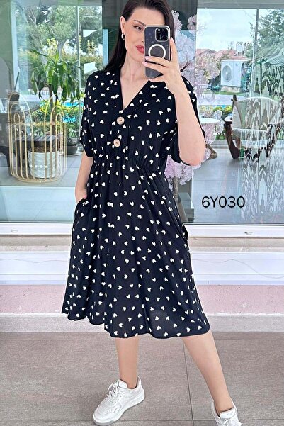 İnce Topuk Φόρεμα βισκόζης με λεπτομέρεια με κουμπιά σε σχήμα V 6y030