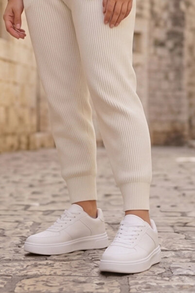 IN-STEP Urban Pure White Comfort: Minimalist White Women's Sneakers