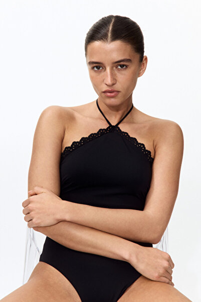 H&M Dolgulu Kuplu ve Halter Yaka Bağcıklı Mayo