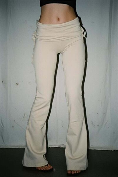 Karakedi Κρεμ Slim Fit Ισπανική φόρμα Y2K