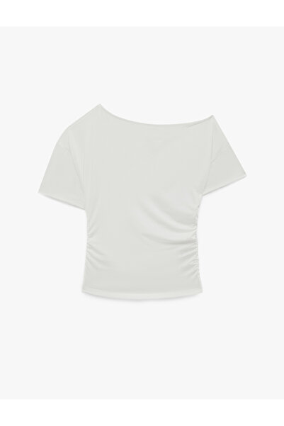 Koton Μπλουζάκι με κανονική εφαρμογή, κοντό μανίκι, από μείγμα βισκόζης, με ν...