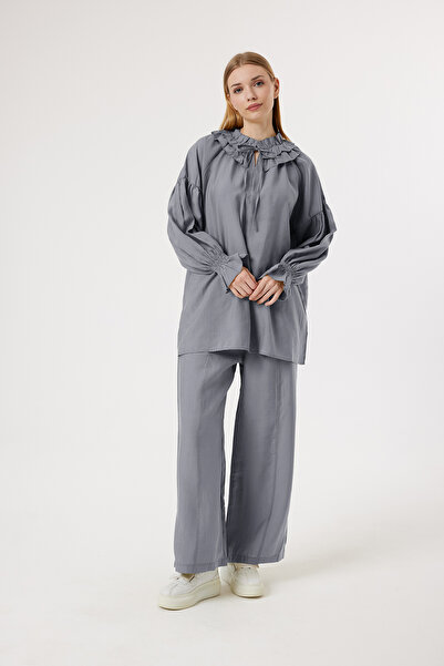 Suede Style 6374 - Κομψό, άνετο, μαλακό ύφασμα μοντάλ με λεπτομέρεια δεσίματο...