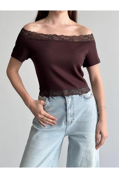 LUNES Κοντή μπλούζα με δαντέλα και λεπτομέρειες