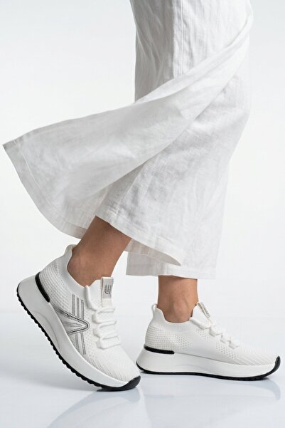 AYAKMOD White Anorak Lightweight Lace-Up Women's Casual Shoes 2058 g