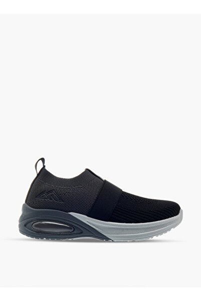 Oaklan by Shoexpress Boys Textured Slip-On Sports Shoes