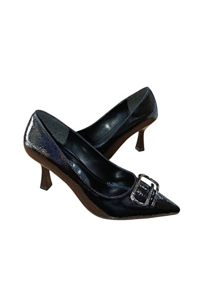 Stillo 507 Γυναικεία παπούτσια στιλέτο με λεπτομέρεια αγκράφας και τακούνι σε...