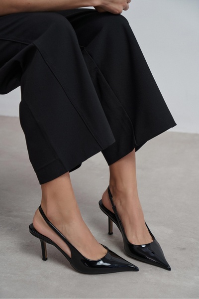 NİŞANTAŞI SHOES Γυναικεία παπούτσια με τακούνι Parla Μαύρα λουστρίνι με λεπτο...