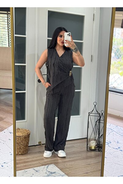 inci bayan giyim ΓΥΝΑΙΚΕΙΟ ΣΕΤ ΔΙΠΛΟΥ ΚΟΣΤΟΥΜΙΟΥ ΜΕ ΛΑΙΜΟΚΟΨΗ ΣΕ ΣΧΗΜΑ V